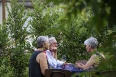 L'area verde esterna e il contesto rendono tutto pittoresco